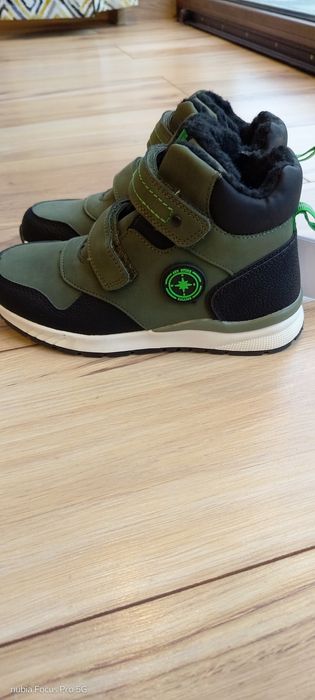 Nowe zimowe buty chłopięce