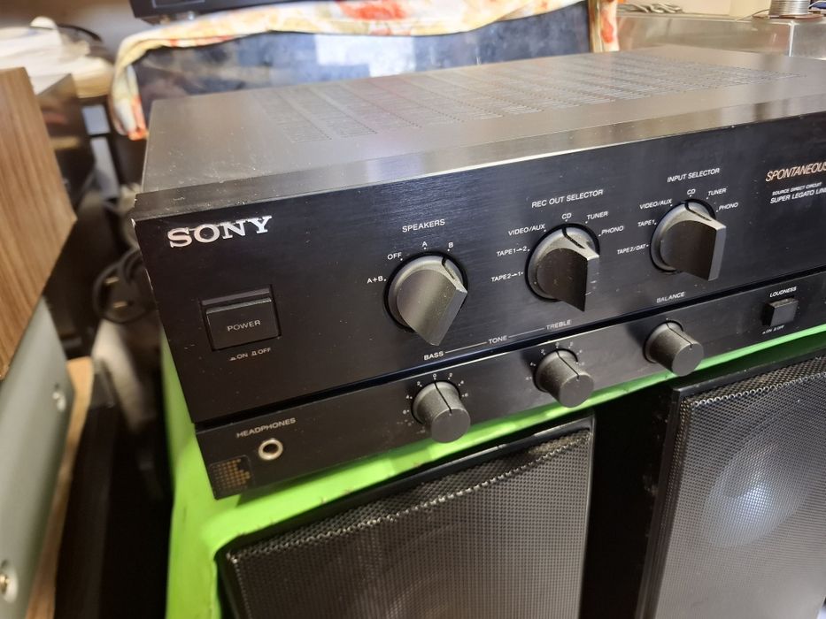 Wzmacniacz Sony TA-F220