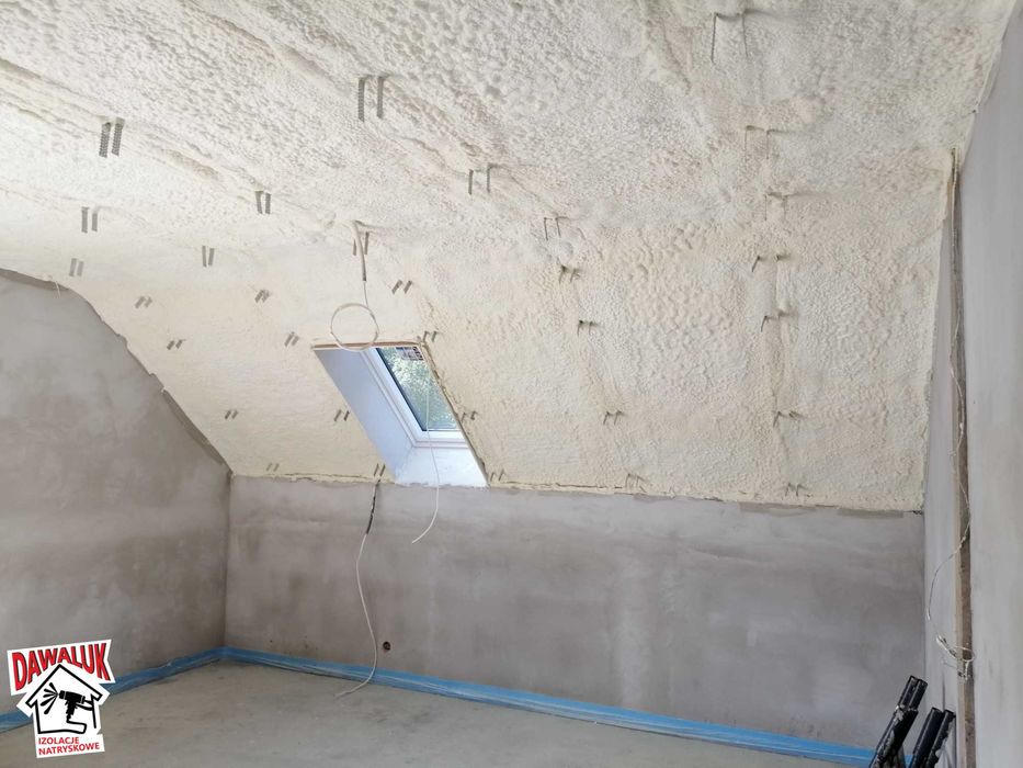 Izolacja pianą PUR | Poddasza | Dachy | Fundamenty | Hale | Magazyny