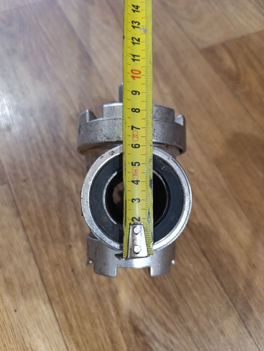 Продам кран проходной пробковый молочный