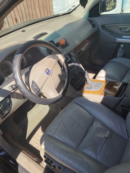VOLVO XC 90 продам надійне авто.