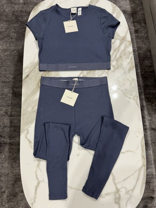 Домашний костюм пижама леггинсы и топ футболка Calvin Klein Underwear