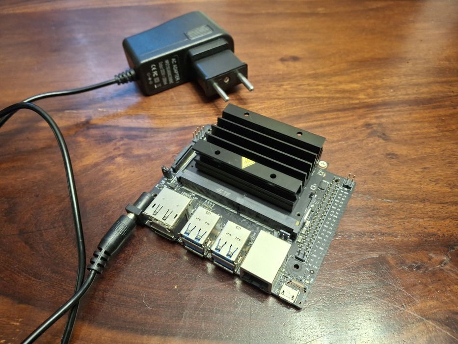 NVIDIA Jetson Nano 4GB Developer Kit P3450 + zasilacz