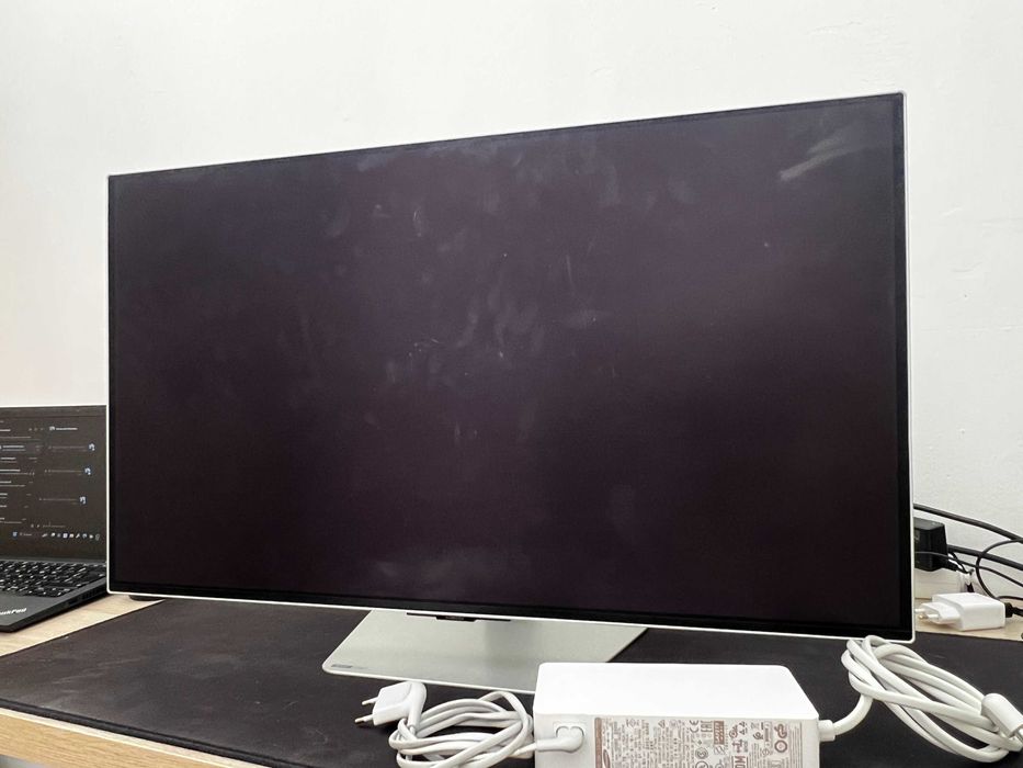 monitor samsung odyssey G8 s32dg802su 4k 240hz 32'' leia