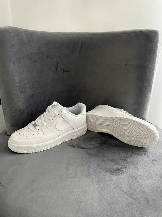 Nike, damskie białe trampki, rozmiar 41