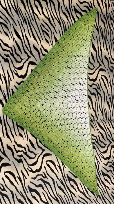 Продам новую шаль/бактус ручной роботы