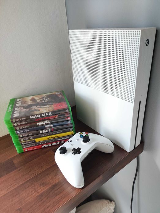 Xbox One S 1TB 12 gier