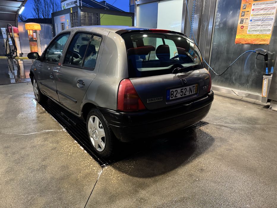 Renault clio, ano 1999