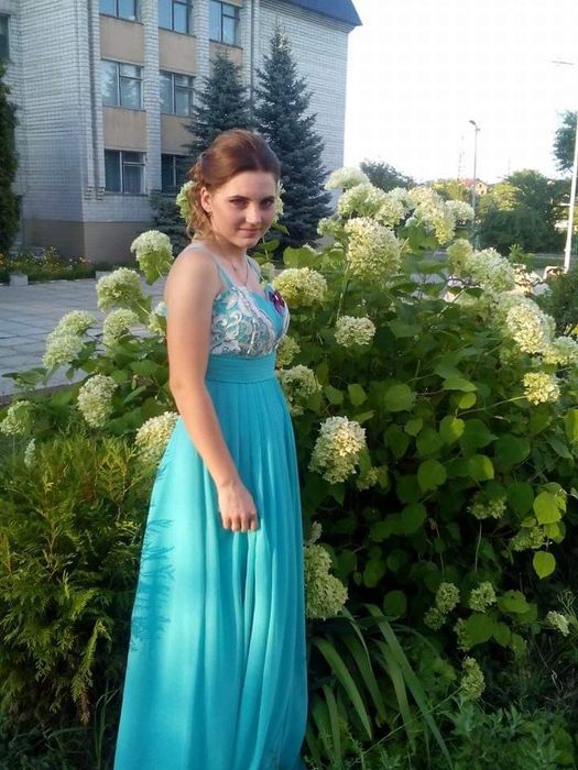 Плаття на дівчину