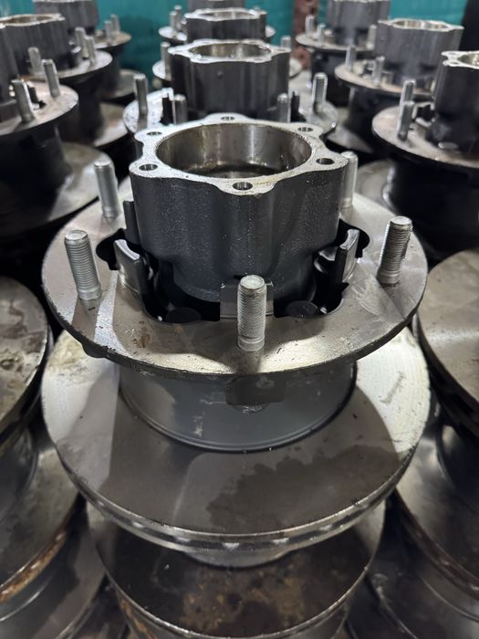 Ступиця задня в зборі спарка (коронка ,ступиця ,диск) Sprinter 906/907