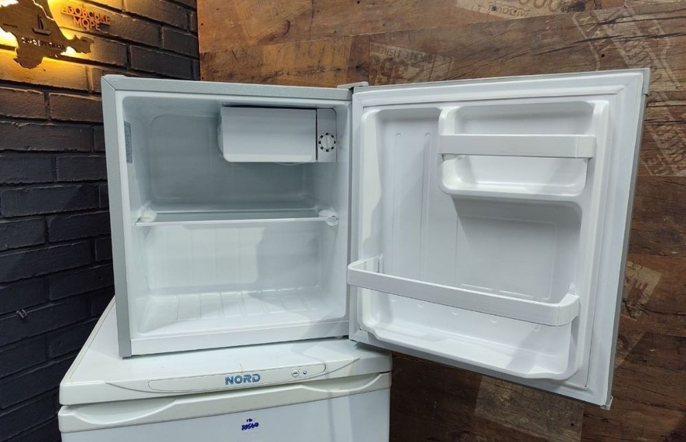 Міні холодильник Interlux/ Барний холодильник/мини холодильники. Склад