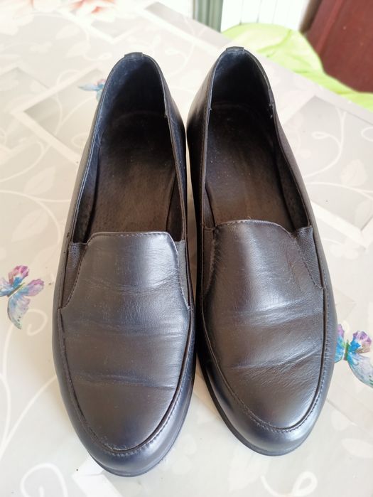 Шкіряні жіночі туфлі