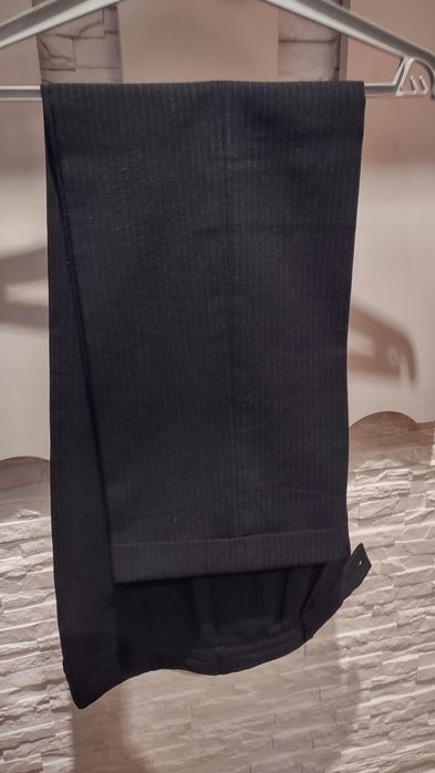 Garnitur męski w paseczek