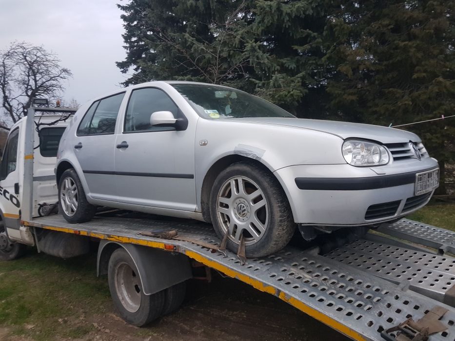 maska golf 4,blotniki,zderzak,leflektory,hak,podsufitka