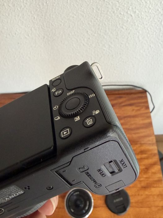 Sony ZV-E10 II + 16 mm 2.8