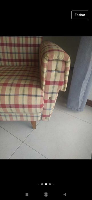 Sofá de um lugar estofado