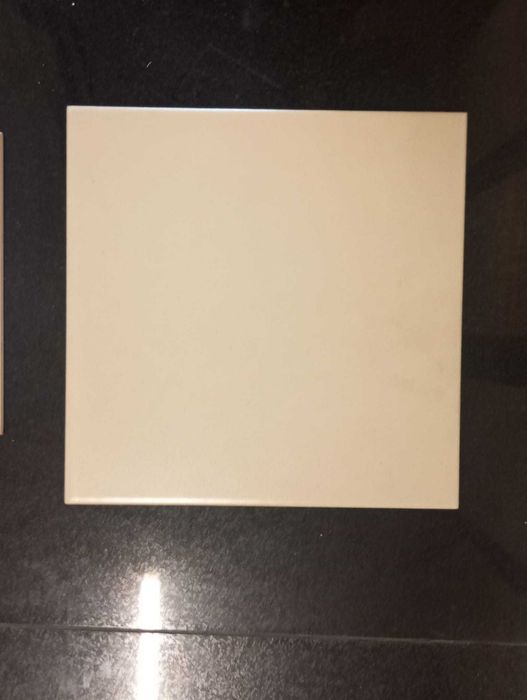 Azulejo Bege 20x20x5mm 15.36 m2