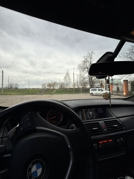 Продам авто BMW X6