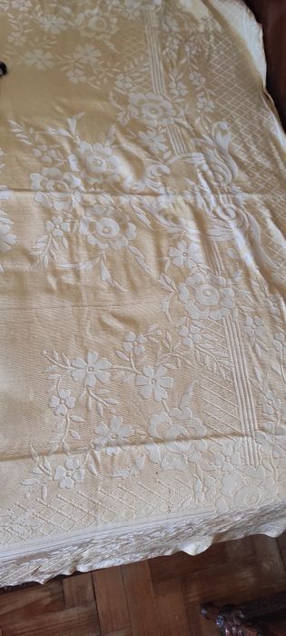 Colcha  muito antiga