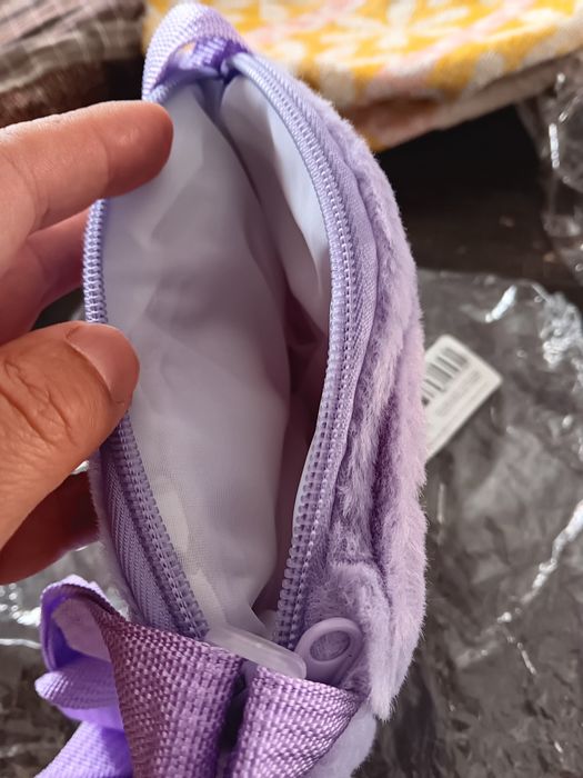 Bolsa de pelúcia unicórnio com alça regulável