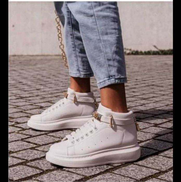 Trampki sneakersy z klamra