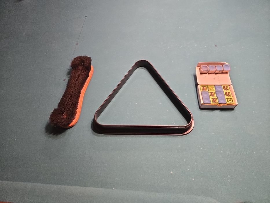 Bilhar grande em ardósia 8ft + tacos e acessórios