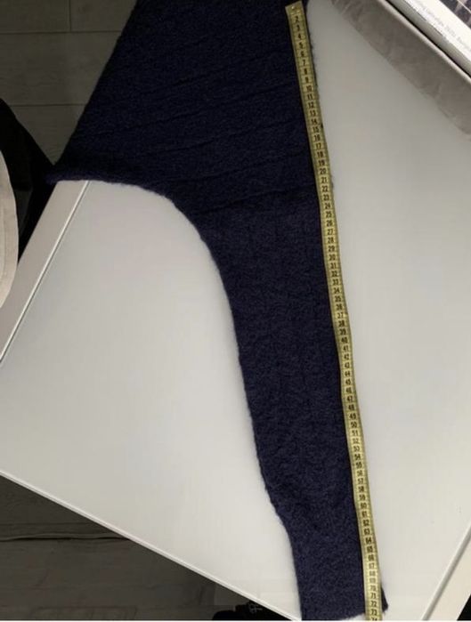 Теплий светр темно- синього кольору