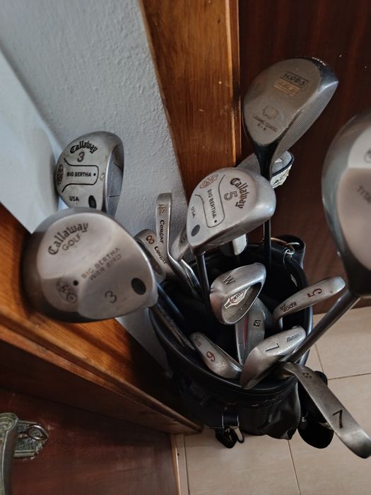 Saco de golf com 13 tacos
