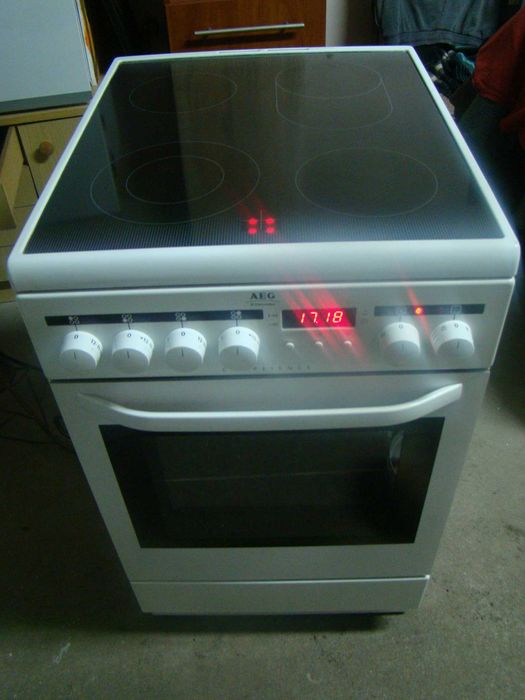 Kuchenka elektryczna AEG bardzo zadbana