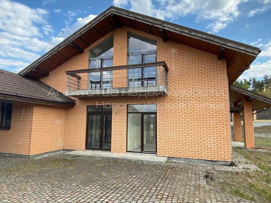 Продаж будинку 197м2 у елітному КМ «Козирна карта» с. Березівка
