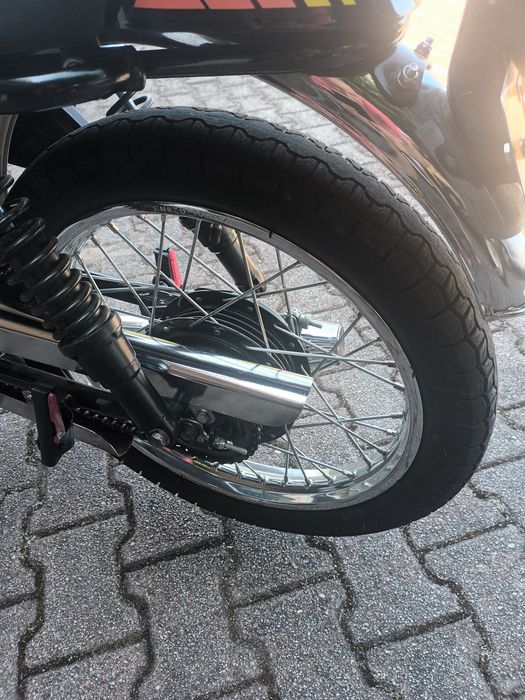 Vendo motorizada em estado novo em estado novo