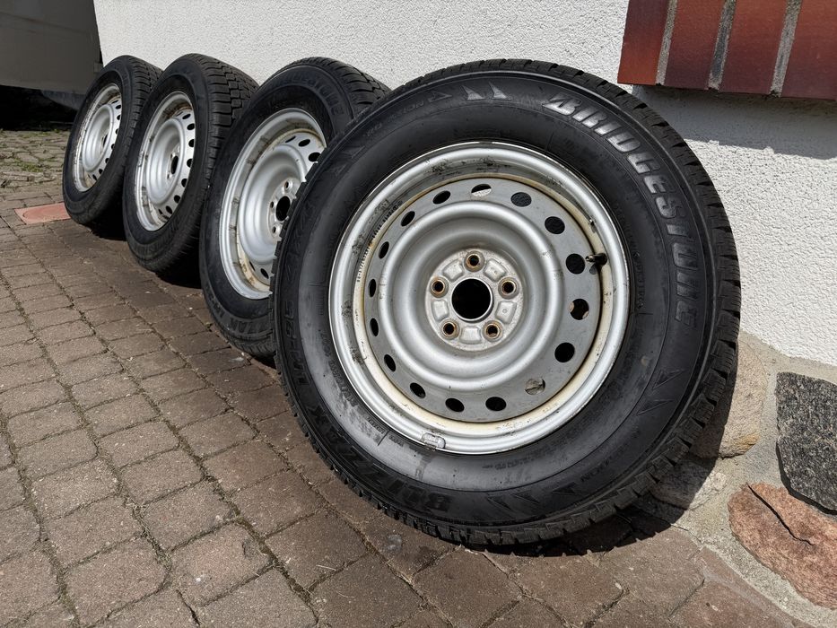 Koła zimowe 16’ 4x4 Toyota Rav-4 Suzuki 5x114.3  215/70/16
