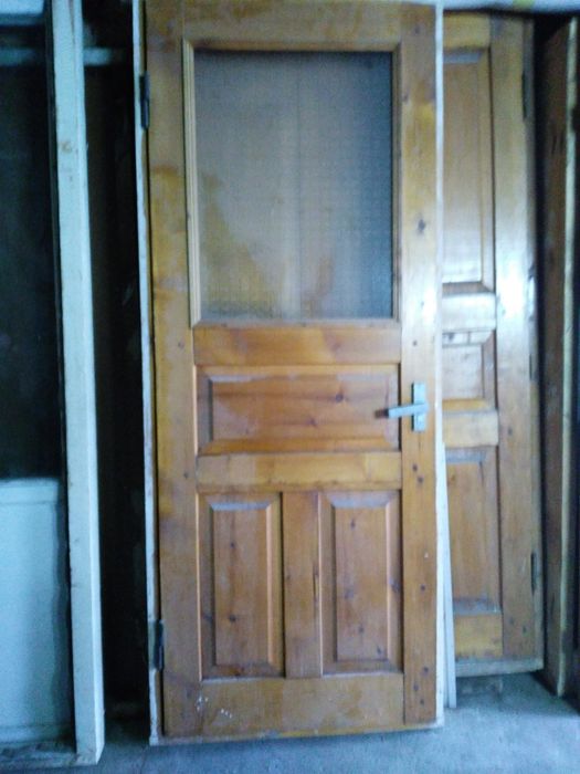 Продам міжкімнатні двері