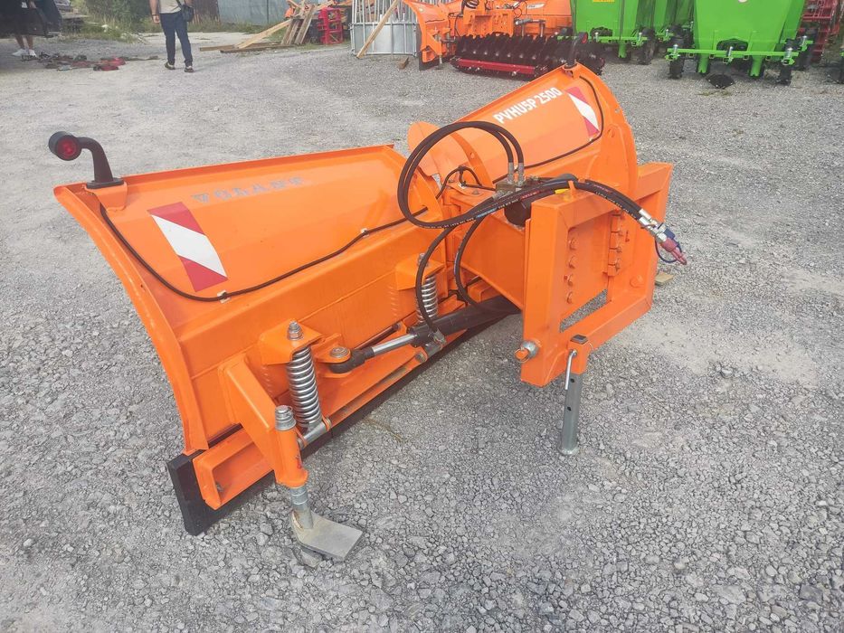 Pług do śniegu masywny Volant 2,5-3,2m hydrauliczny strzałka składany