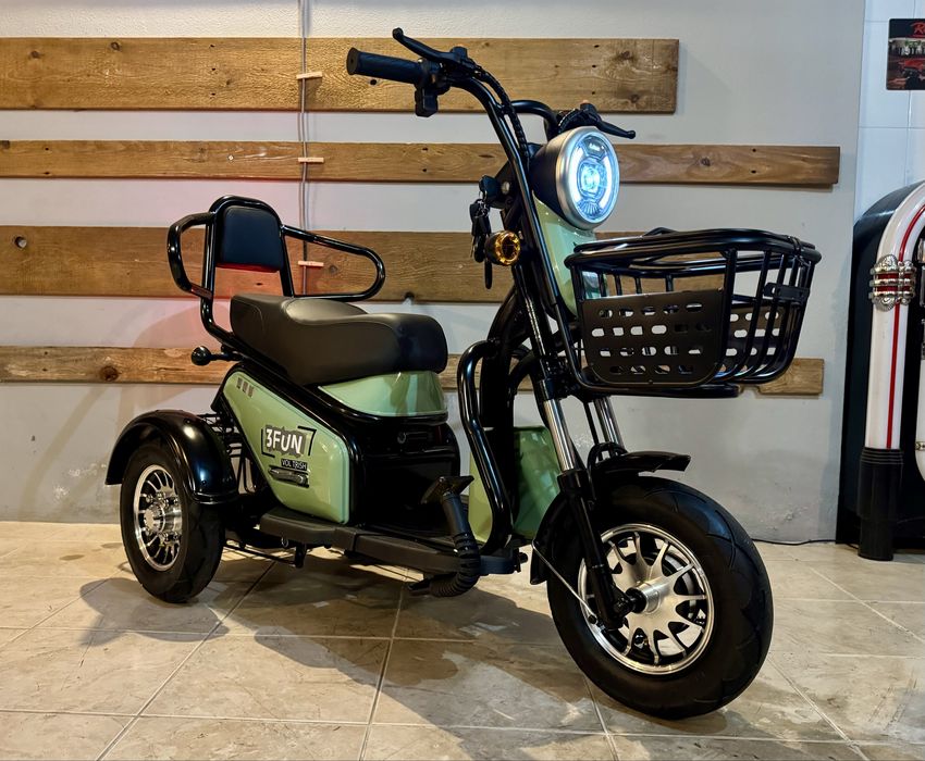 Triciclo eletrico sem carta Voltrish 3Fun