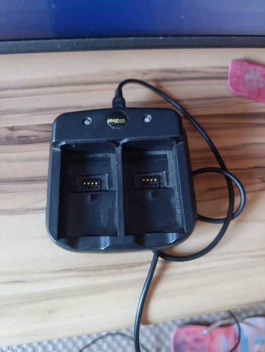 Xbox 360 com Kinect e 2 controles