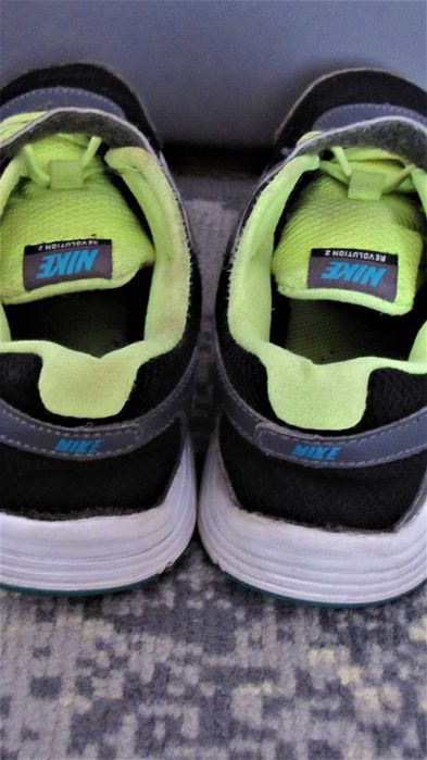 NIKE REVOLUTION 2 r. 28 wkł. 18,5cm stan bdb