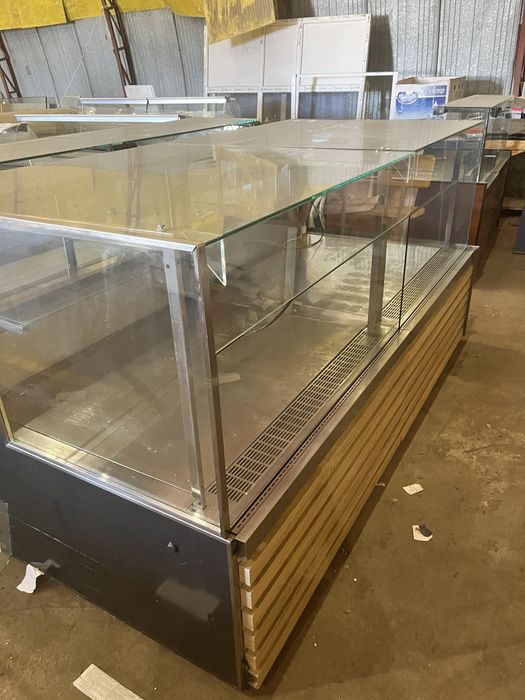 Розпродаж холодильных вітрин