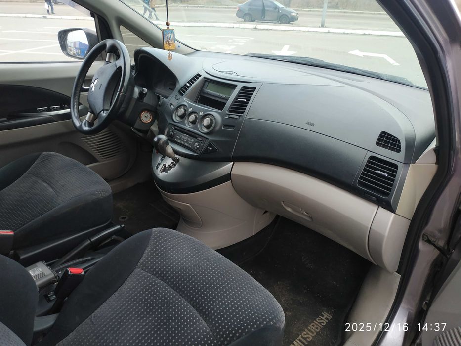 Mitsubishi Grandis 2006 Автомат