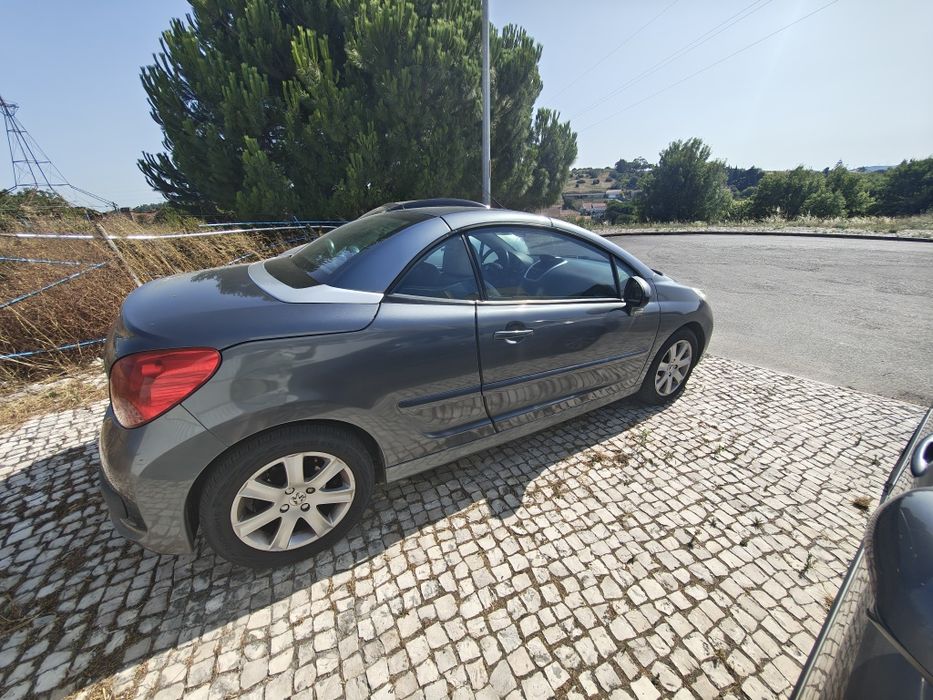 Peugeot 207 CC 1.6 16v - Para aproveitar neste Verão