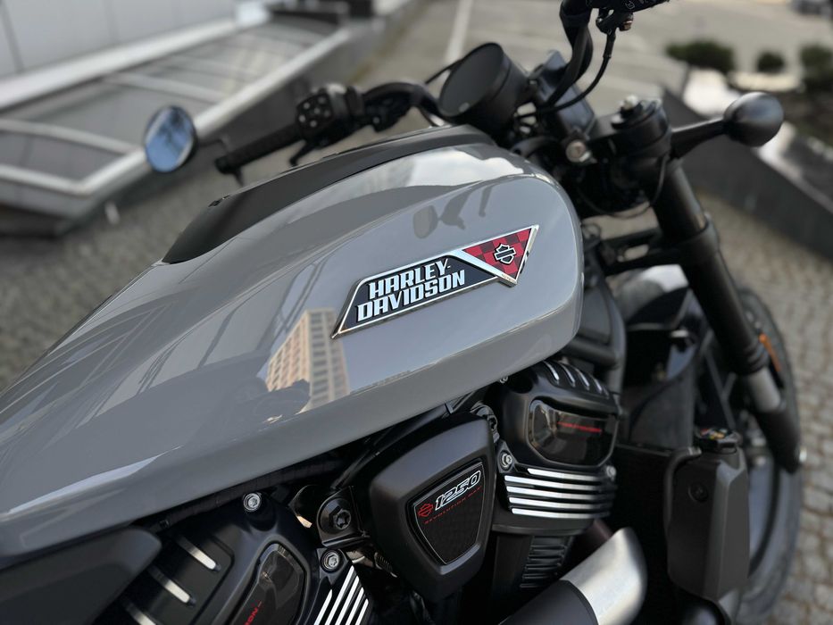2026 Harley-Davidson Sportster S колір Dark Billiard Gray