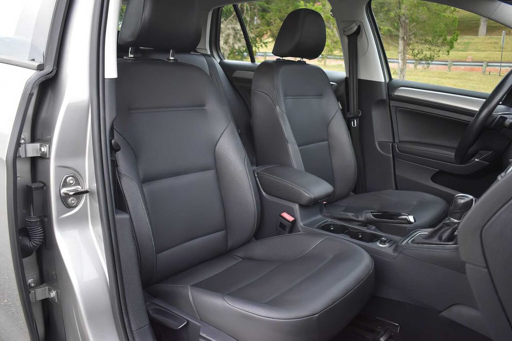 Volkswagen Golf      2015