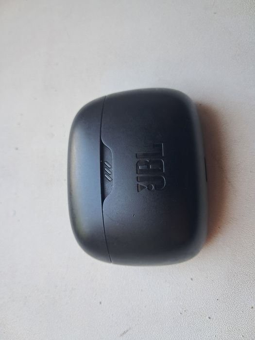 Навушники JBL Tune 245NC TWS один