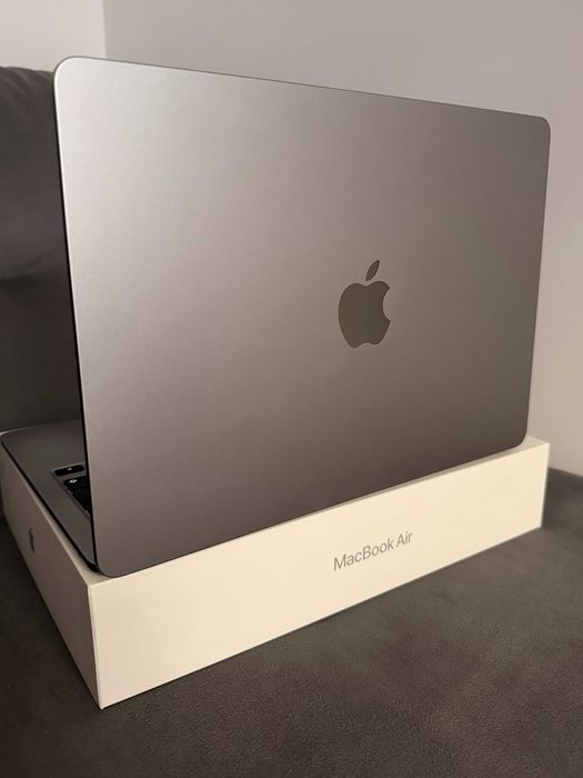 MacBook Air M2. 512GB, Space Gray, wszystko oryginalne i sprawne. Mały i lekki Laptop Apple