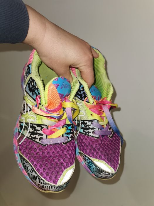 Sapatilhas asics t 306N
