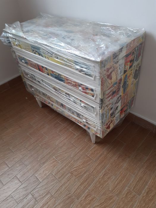 Cómoda vintage restaurada