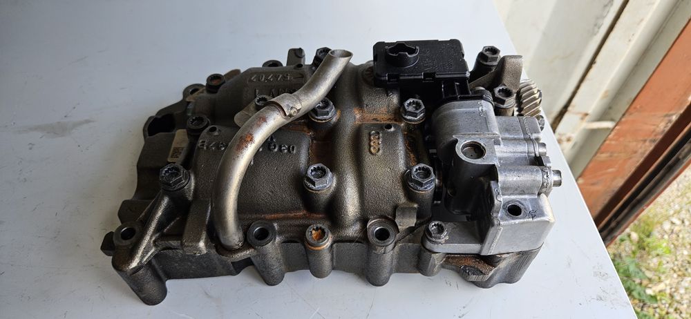VW Audi 2.0 TDi Pompa olejowa , tłoki korbowody