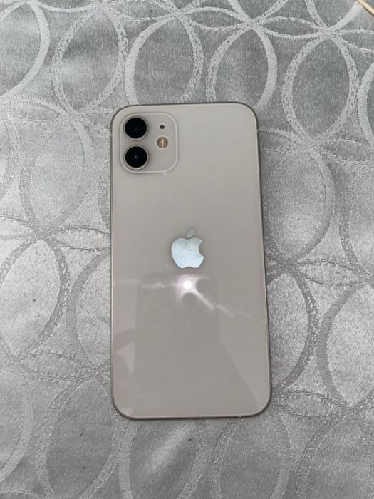 Iphone 12 usado, em muito bom estado