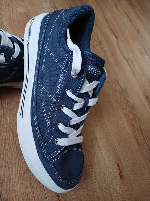 Кроссовки, кеды Skechers. р 39 по стельке 25,5 см.