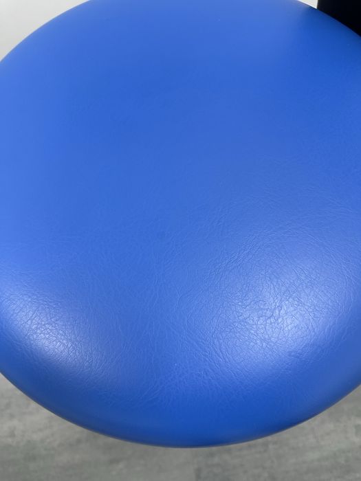 Продам стульчик стоматологичный